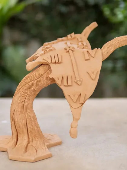 Unveiling the final project explorations from our 2023 Foundation batch. These images showcase the diverse and captivating stories our students chose to tell through clay, from surreal melting clocks to meditative figures.