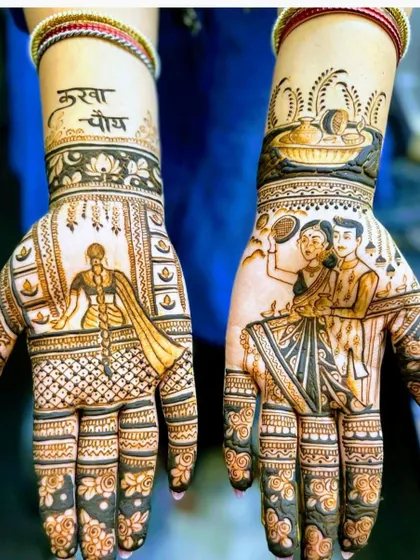This Karwa Chauth special design brings the festival's story to life. It features detailed portraits of the traditional ceremony, including the wife viewing the moon and her husband, making the occasion truly memorable.
