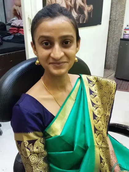 The beautiful, natural starting point for a South Indian bridal look.