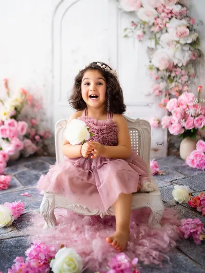 A big, happy laugh from the birthday girl! These are the moments I love to capture.