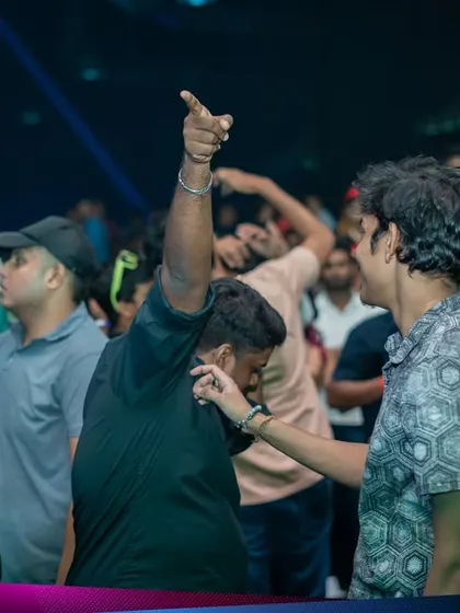 The audience at Kaavaalaa 3.0 is completely engaged, pointing and singing along. This is the sign of a successful set where the crowd is with you on every beat.
