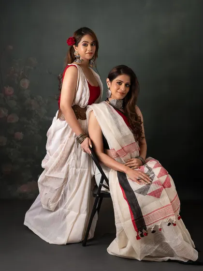 Two gorgeous models showcasing the beauty of handwoven sarees. Working with this brand was a wonderful experience, filled with elegance and charm.