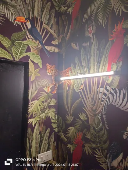 Another view of the dark jungle wallpaper.