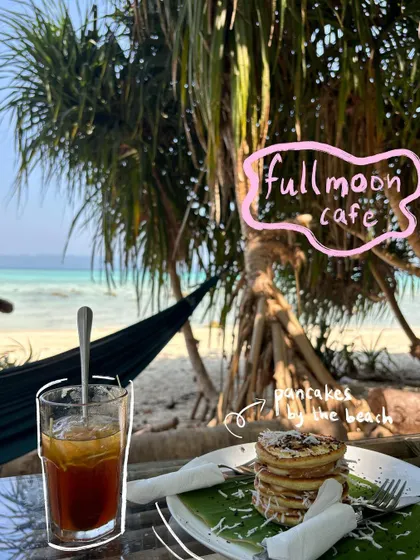 Pancakes by the beach at the Fullmoon Cafe. I love adding text doodles to my food photos to remember the place and the moment.