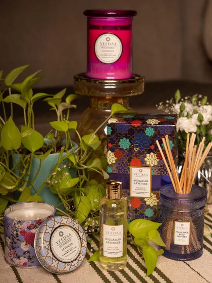 Bring the scent of summer flowers into your home with our Bulgarian Lavender collection. The reed diffuser and candles work together to create a calming and refreshing atmosphere.