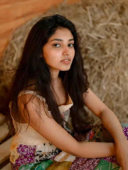 A duplicate of image 29, this soft and natural portrait of actress Rachana Inder has a warm and earthy feel.