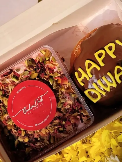 A special for Diwali, this gift box pairs a Rose & Pistachio Tres Leches tub with a custom Diwali bombolini. It's a tiny box of happiness from my kitchen.