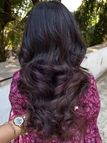 Another shot of the beautiful 'Brownie + Strawberry Jam' look.