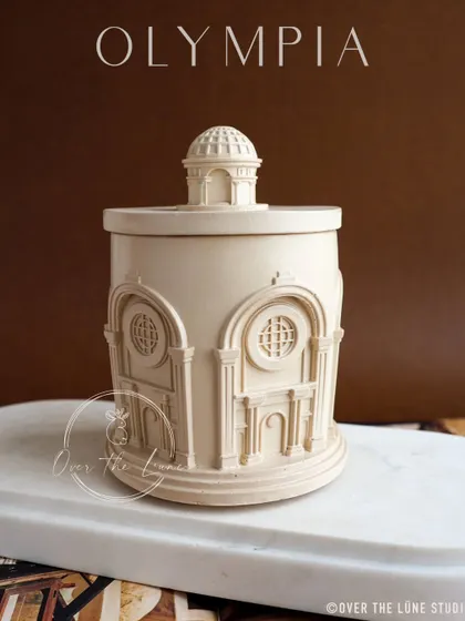 A closer look at one of my new architectural jars from the Olympia collection. The detailed arches and dome lid are inspired by classical Roman buildings.