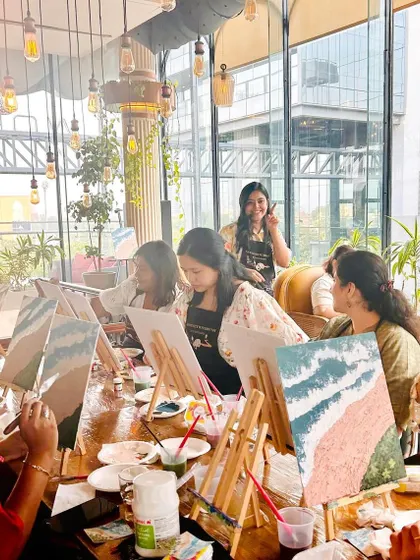 "We cannot believe we spent 2 hours without our phones!" That's the magic of being present and creative. A beautiful, sunlit workshop in a lovely cafe.