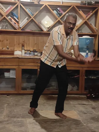 A participant fully embodying a character through dynamic movement. My workshops are a space to play, experiment, and discover the joy of physical storytelling.