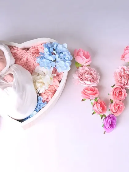 The full "LOVE" setup, a wonderfully creative and meaningful way to announce the arrival of a new family member.