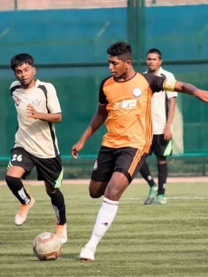 Our junior coach, Stalin, in action. He is another of our players who has progressed to the A Division.