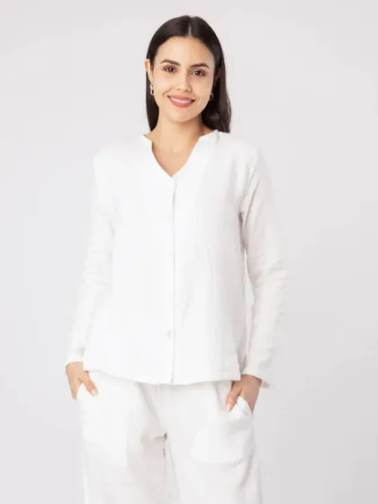 A clean and simple makeup look for the clothing brand Massio. This is a perfect example of e-commerce makeup that is fresh, approachable, and doesn't distract from the product.