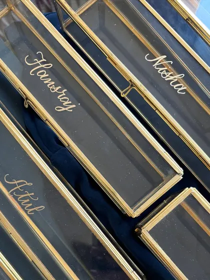 A true classic. I sent out over 50 of these hand engraved scroll boxes to Gurgaon, each personalized with a name. Inside, a scroll with a note of appreciation made it a truly special corporate gift.