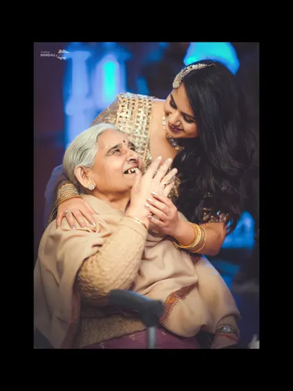 Some of the most precious memories are the unscripted ones. Capturing this tender moment between the bride and her grandmother is what my work is all about: preserving real, emotional family bonds.