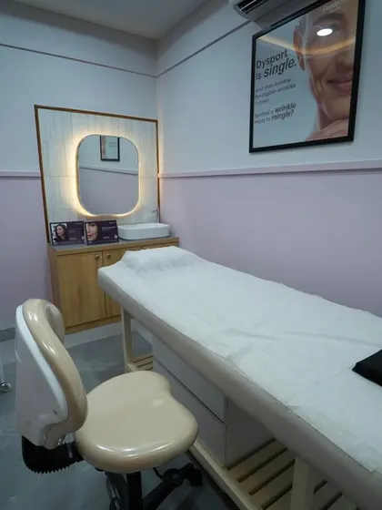 This is one of our well-equipped treatment rooms in the Electronic City clinic. We maintain the highest standards of hygiene and use state-of-the-art equipment for all our procedures.