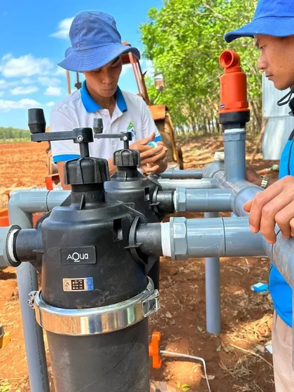 A close-up of our team carefully installing an Aqua series semi-automatic disc filter in Vietnam. Proper installation is key to long-term performance and reliability.