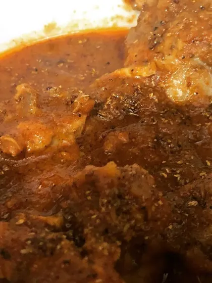 The spices in our Chicken Chatkaredar are what give it its unique, tangy flavour.