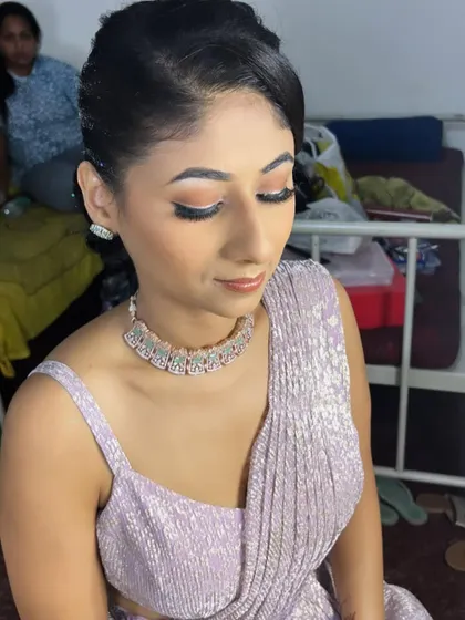 Another shot of this delicate and pretty makeup look, perfect for an evening event.