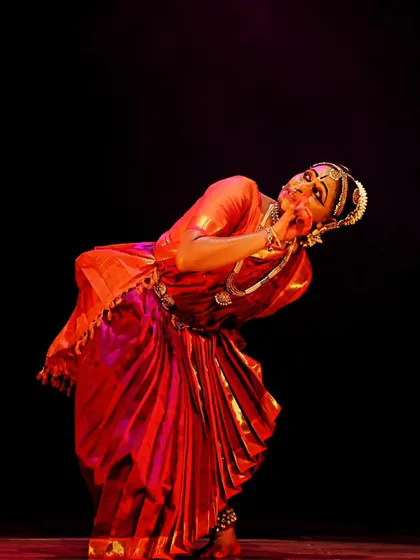 Another powerful pose from Bhanu Priya's recital. Her performance was a beautiful blend of technical precision and heartfelt Abhinaya, showcasing the core of our training at Ambalam.