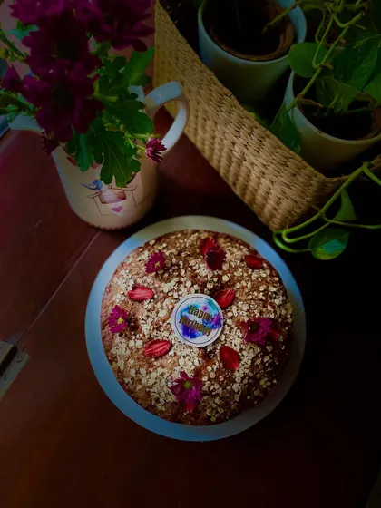 An apple and strawberry whole wheat cake. This is a wonderfully fragrant and delicious flavour combination that's perfect for any time of year.