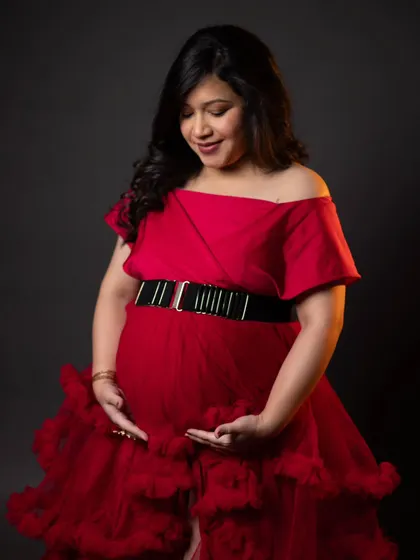 A collection of my work from various maternity photoshoots, showcasing different styles, locations, and outfits, from flowing gowns to chic casual wear.