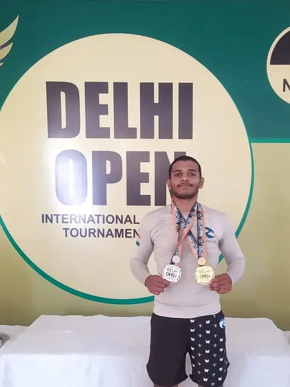 Displaying my gold and silver medals from the Delhi Open. A great start to the year.