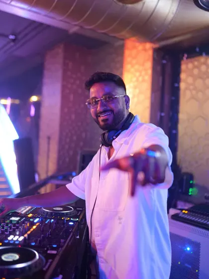 This is me in my element, right in the middle of the action. I’m not just playing music; I’m connecting with you and your guests to make sure everyone feels like part of the party.