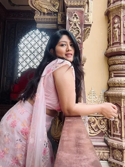 A candid shot showing off the simple AD jewellery in a beautiful setting.