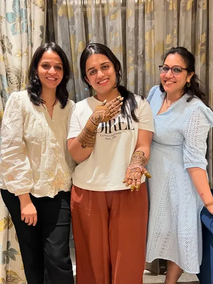 With the wonderful Devisha and my partner Pinky. It was our third time doing mehndi for their family, and it always feels like catching up with old friends.