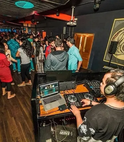 A different perspective of me at work, keeping the dance floor engaged in a more intimate club setting.