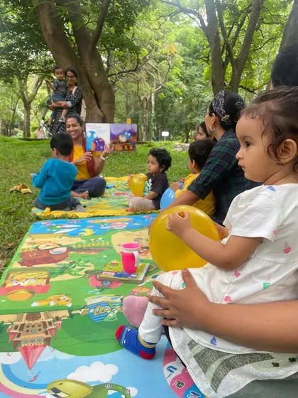 More photos from our 'Friendship' themed session, showing the happy, relaxed vibe of our community.