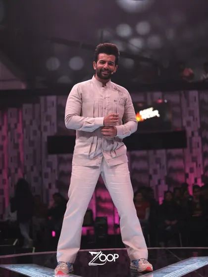 Jay Bhanushali on stage, commanding attention in his custom ZOOP look. The outfit is designed to be both stylish and comfortable, allowing for natural movement.