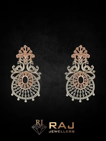 These matching earring mountings showcase perfection in every glittering detail. The two-tone gold filigree with peacock motifs provides a sophisticated and handcrafted base for creating your own unique, luxury earrings.