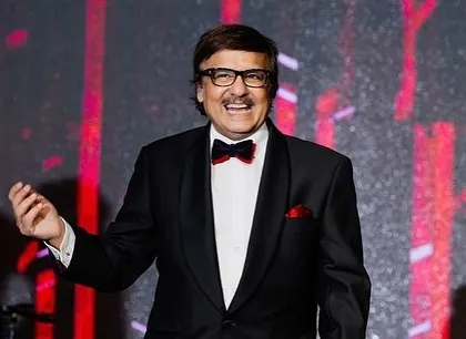 The expression of pure joy on this gentleman's face says it all. It's wonderful to see the older generation enjoying their moment on the stage.