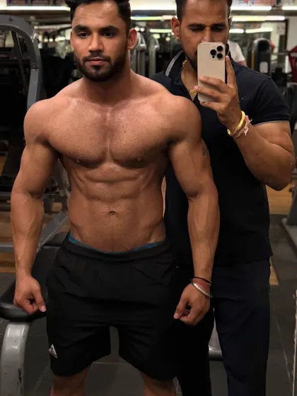 Gain phase is on. Pushing our limits to gain as much quality muscle as we can.