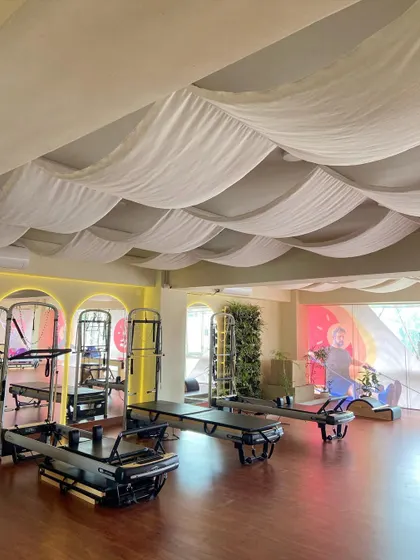 The studio in the evening light, creating a warm and inviting ambiance for a relaxing end-of-day session.