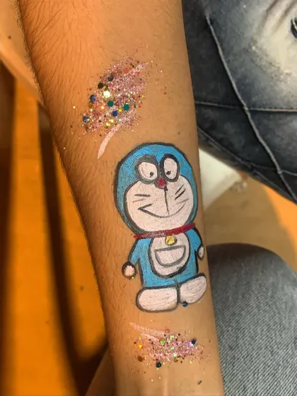 Everyone's favourite robotic cat, Doraemon. We can create a wide variety of cartoon characters to match any child's request.