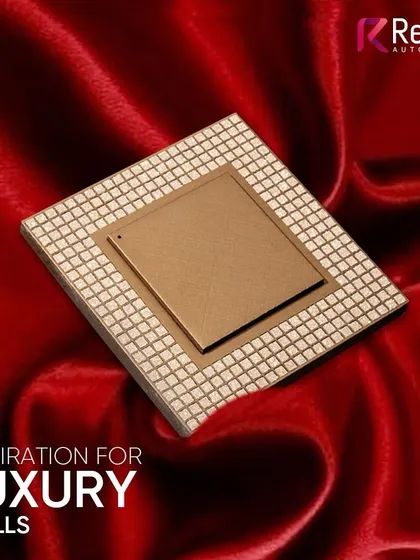 We provide inspiration for luxury walls. This exquisite gold-textured smart switch demonstrates how automation controls can become a central design element, elevating the entire look of your space.