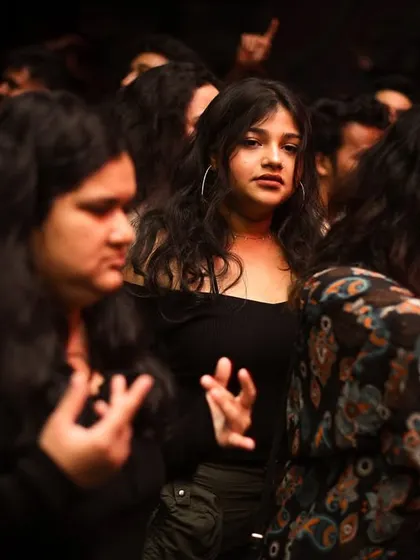 More candid moments from the crowd, showing the diverse faces of The Grind fam.