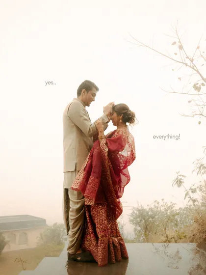 "yes. everything!" The simple text overlay echoes the silent promise being made in this foggy, ethereal portrait. I often look for ways to capture the grand, all-encompassing feeling of love in a single, quiet frame.