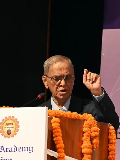 A powerful shot of Shri Narayana Murthy delivering his address. I focus on capturing the passion and conviction of speakers during their presentations.