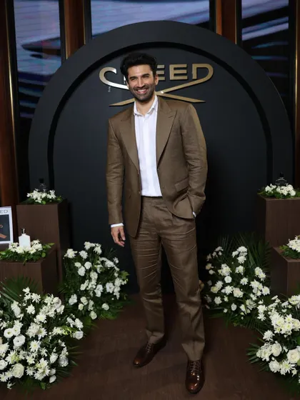 It is a privilege to see our hero suit worn by a hero of the screen. Aditya Roy Kapur looks effortlessly sharp in our classic brown two-piece suit, a versatile ensemble perfect for any distinguished event. 🤎