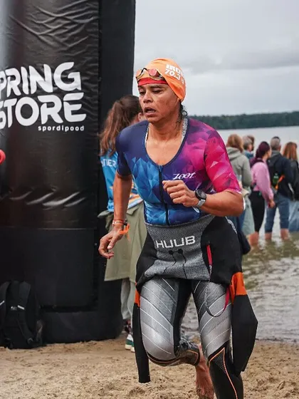 Focused and pushing through the cold water. My work with coach Nisha Millet has been a game changer, leading to my most consistent 8 months in the pool ever.