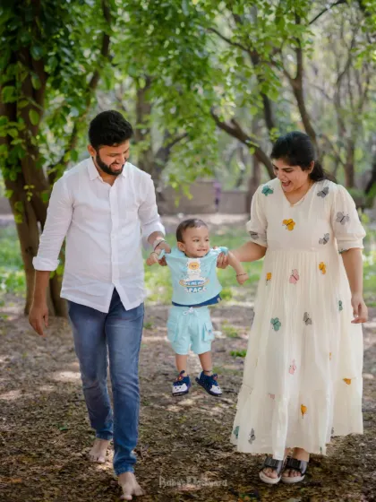 Smiles that light up the woods and hearts that make a home. Capturing the first steps and the hands that guide them.