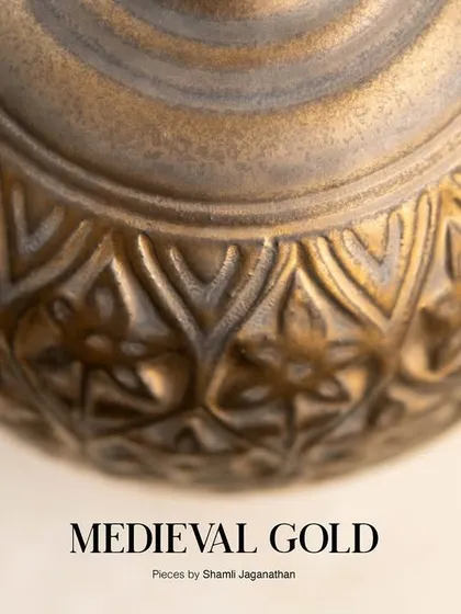The antique gold finish of our Medieval Gold glaze is perfect for adding a touch of luxury. This close up shows the satin matte texture and rich color.