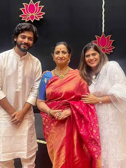 Another moment from the concert with Aruna Sairam ji. These collaboration photos build credibility and show I am comfortable in professional, high-stakes environments.