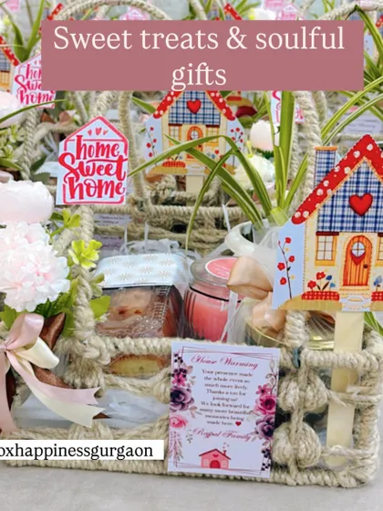 A duplicate of image 53, providing another look at the charming housewarming return gift basket.