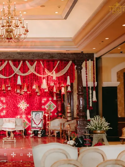 A portrait of a loved one was given a place of honor at the mandap, a touching detail we incorporated to ensure their presence was felt. It’s these personal touches that transform a wedding into a deeply meaningful family event.